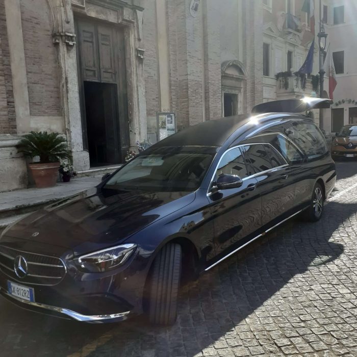 agenzia-funebre-rossetti-valentino-poggio-mirteto-rieti-funerali-addobbi-trasporti (19)
