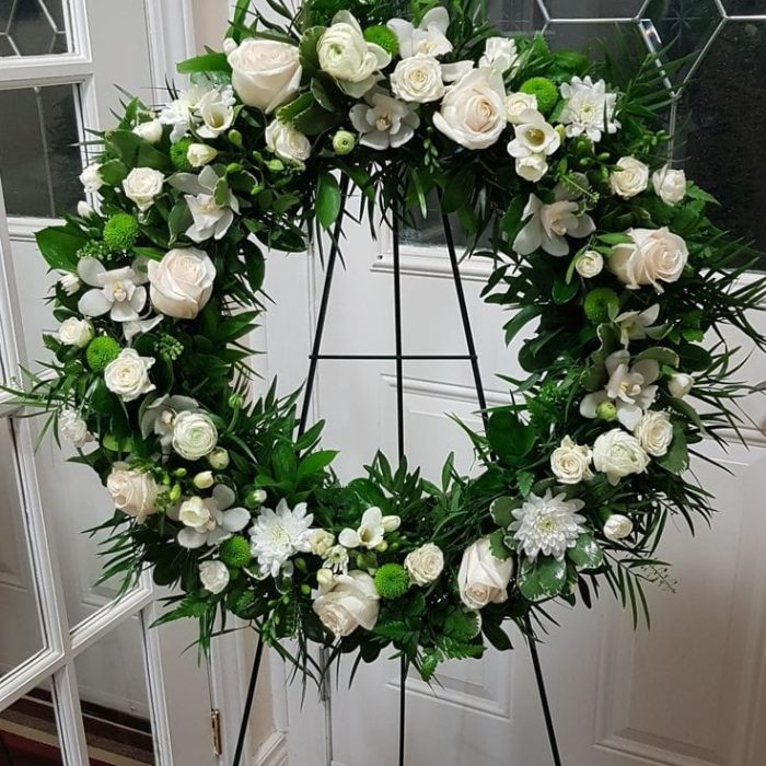 agenzia-funebre-rossetti-valentino-poggio-mirteto-rieti-funerali-addobbi-trasporti (2)